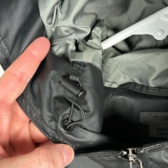 MO851 Canada Black Hooded Rain Jacket Womens Size 8 Style VCP9724 Full Zip Coat - Picture 9 of 16